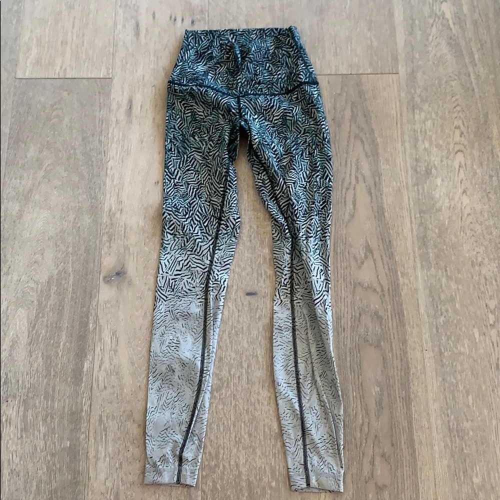 Lululemon workout leggings